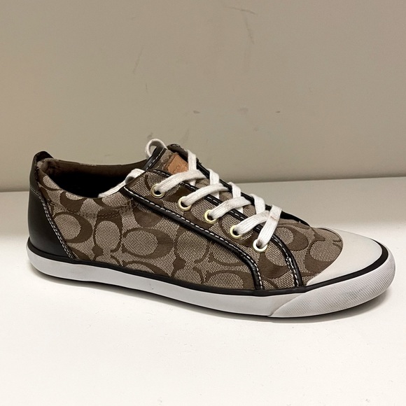 Coach Shoes - Coach Barratt Sneakers Low Top in Chestnut/Khaki